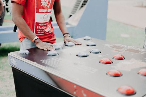 Table game machine