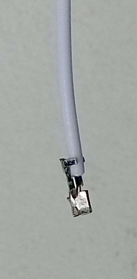 1mm pitch JST connector pin (side view)