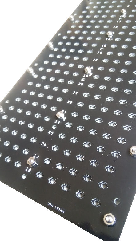 QFN 3x3mm reflow tray for IC chip using PCB boards