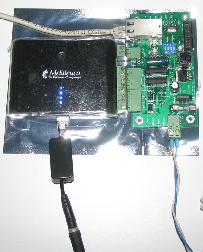 powering up LCD using 12V-5V dc-dc adapter