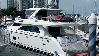 Boat repair at Singapore Sentosa Cove